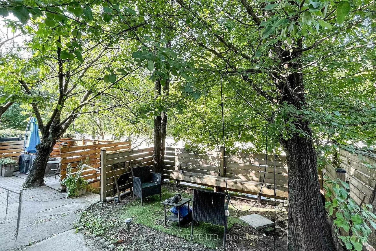 467, Keele, Junction Area, Toronto