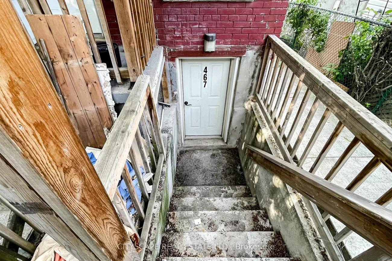 467, Keele, Junction Area, Toronto