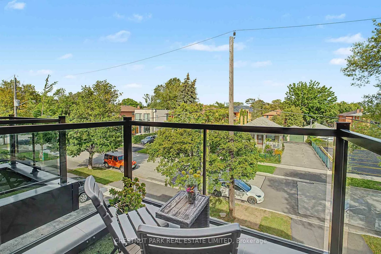 150, Sheldon, Alderwood, Toronto