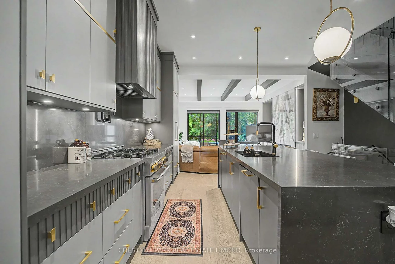 150, Sheldon, Alderwood, Toronto
