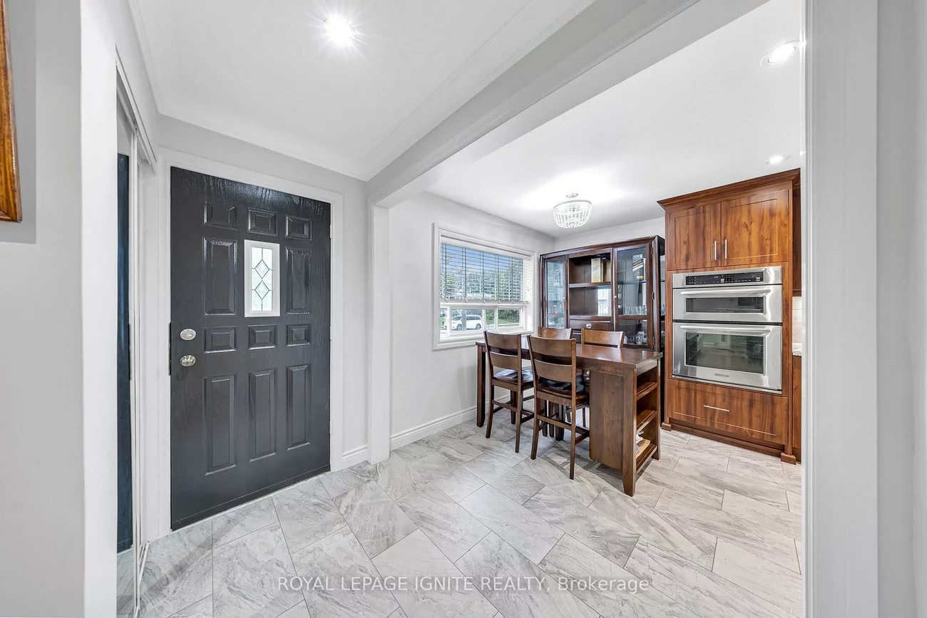 45, Redwater, Rexdale-Kipling, Toronto