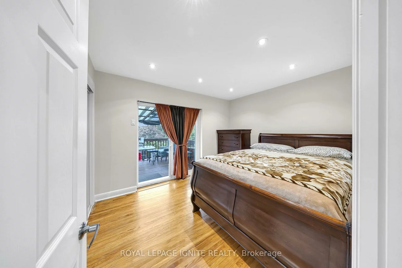 45, Redwater, Rexdale-Kipling, Toronto