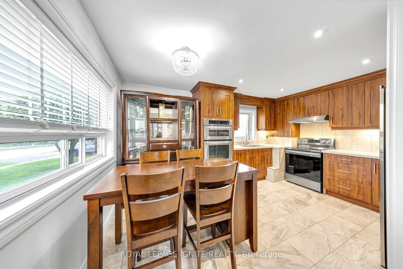 45, Redwater, Rexdale-Kipling, Toronto
