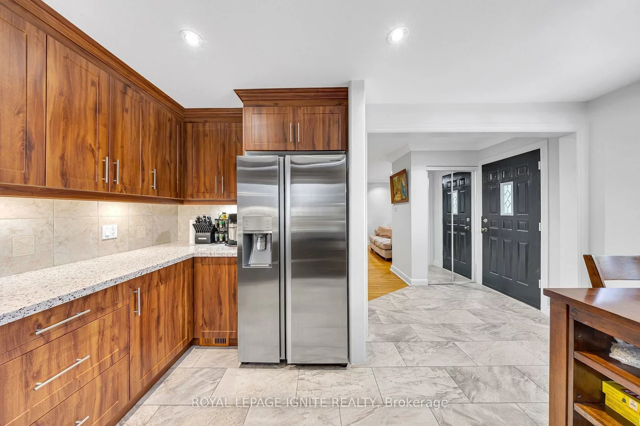 45, Redwater, Rexdale-Kipling, Toronto
