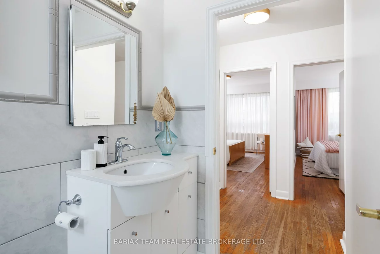 9, Camborne, Downsview-Roding-CFB, Toronto