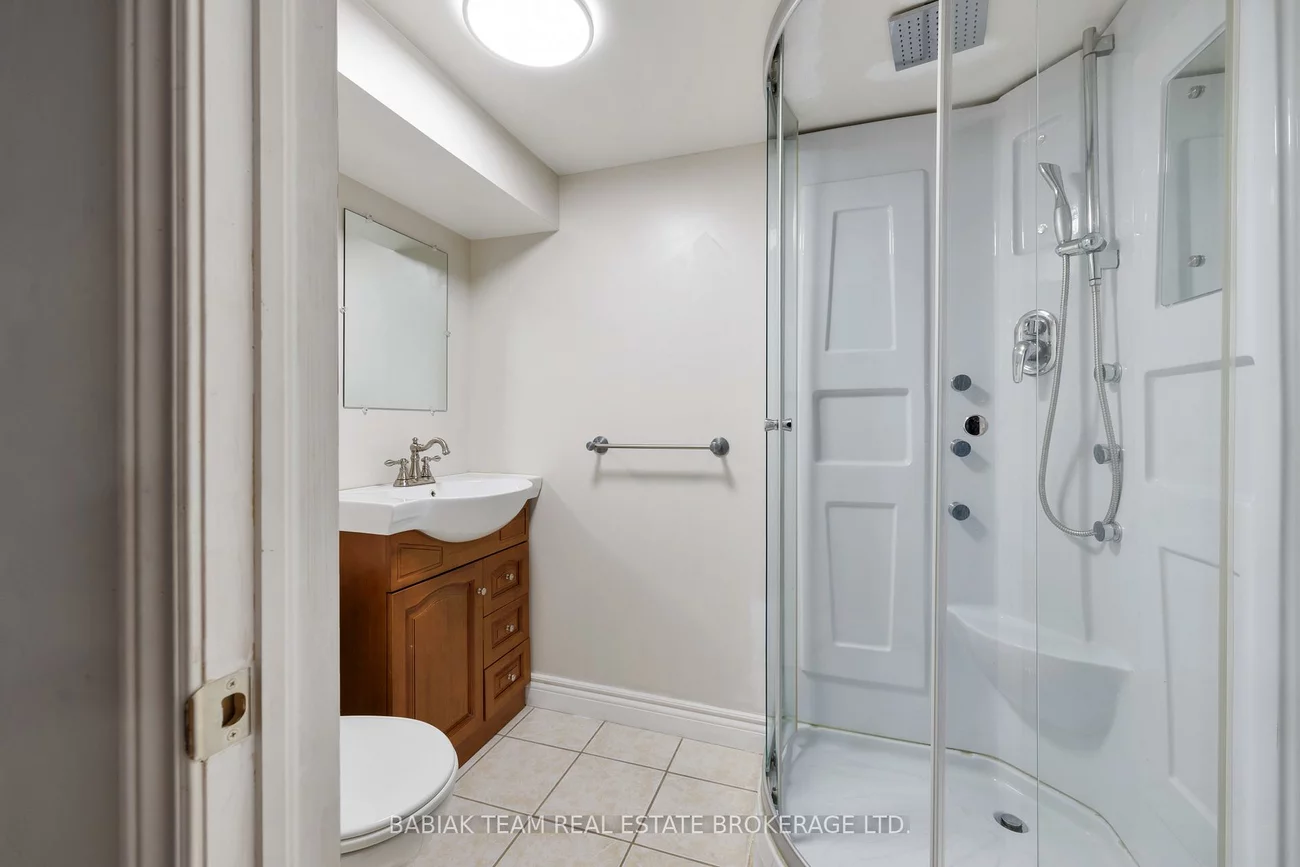 9, Camborne, Downsview-Roding-CFB, Toronto