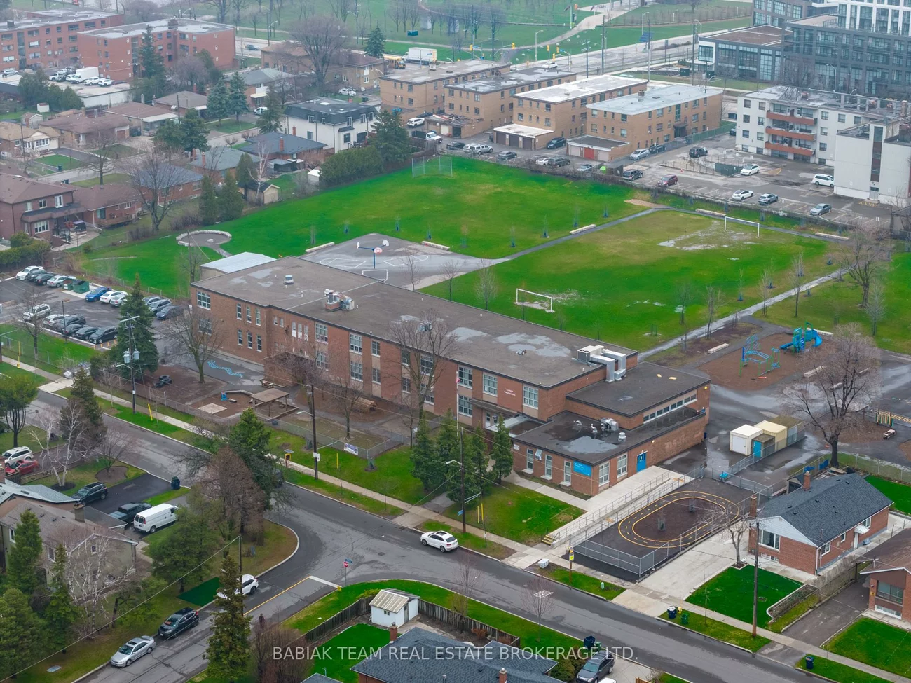 9, Camborne, Downsview-Roding-CFB, Toronto