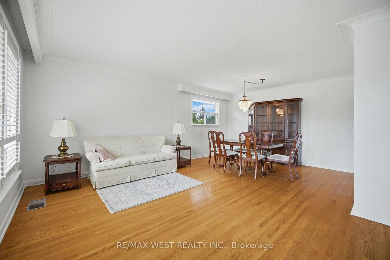 89, Wendell, Humberlea-Pelmo Park W4, Toronto