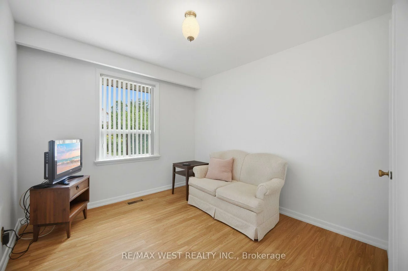 89, Wendell, Humberlea-Pelmo Park W4, Toronto