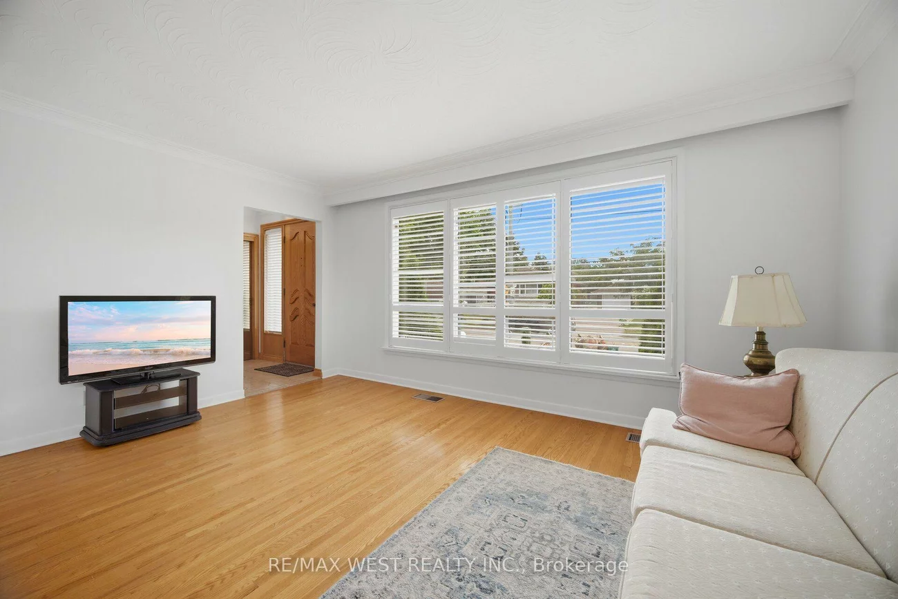 89, Wendell, Humberlea-Pelmo Park W4, Toronto