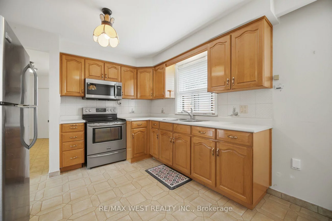 89, Wendell, Humberlea-Pelmo Park W4, Toronto