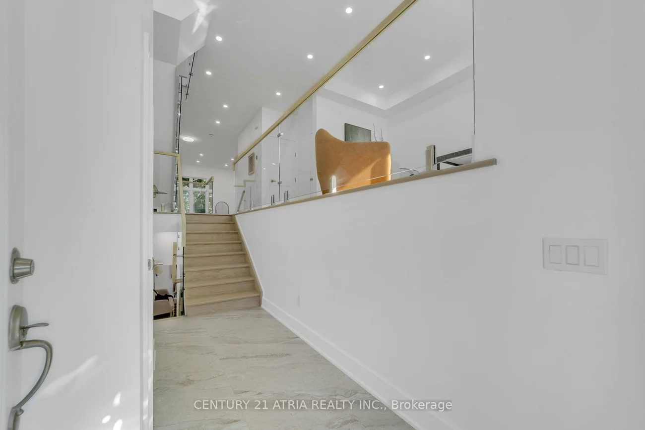 47, Eighth, New Toronto, Toronto