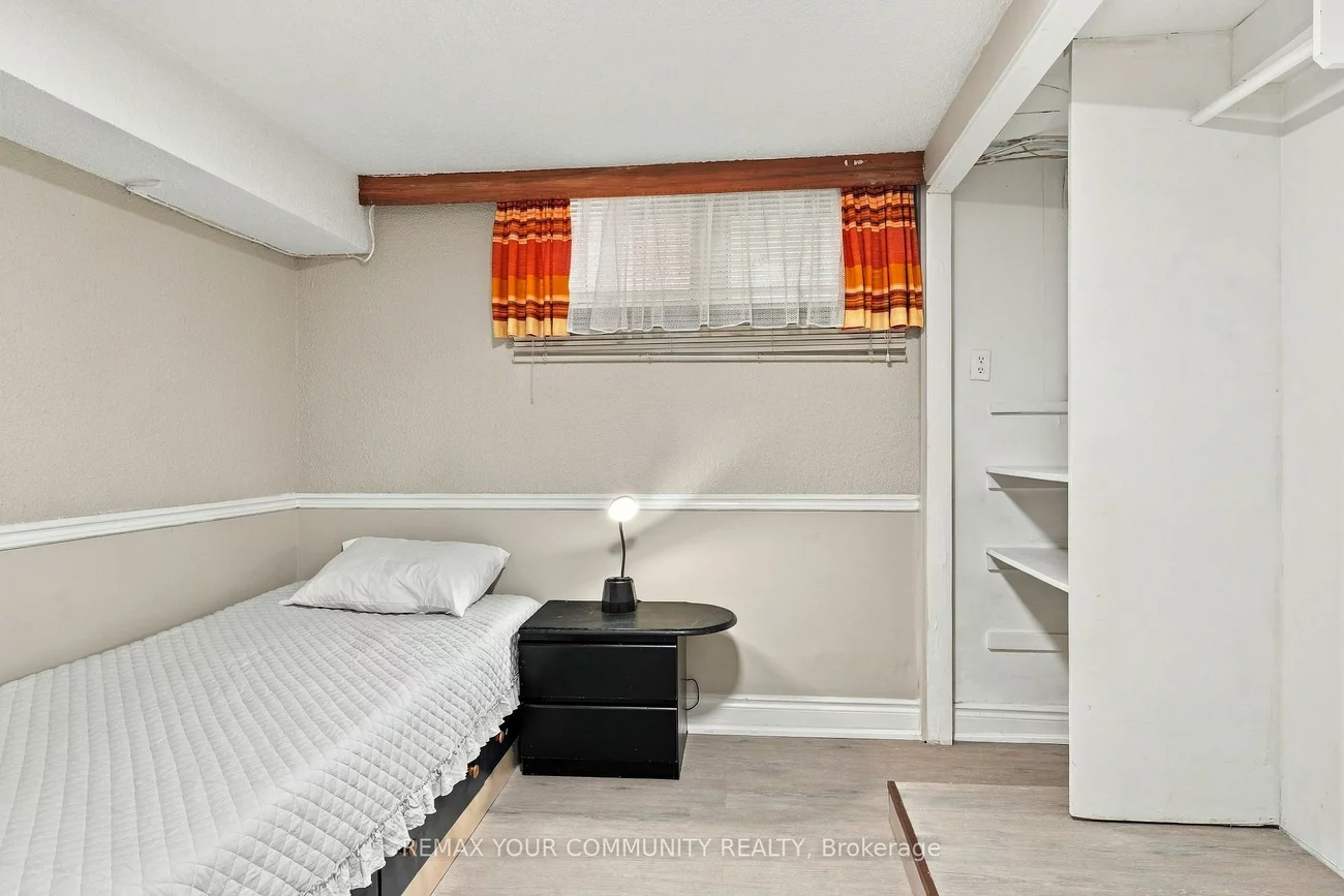 59, Redwater, Rexdale-Kipling, Toronto