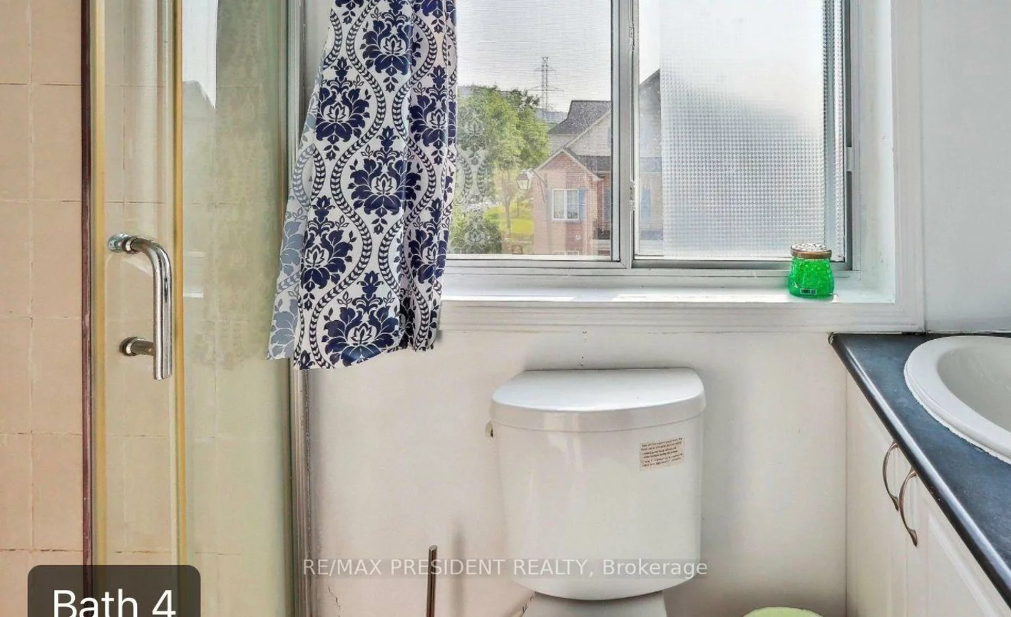 3, Herzberg, York University Heights, Toronto