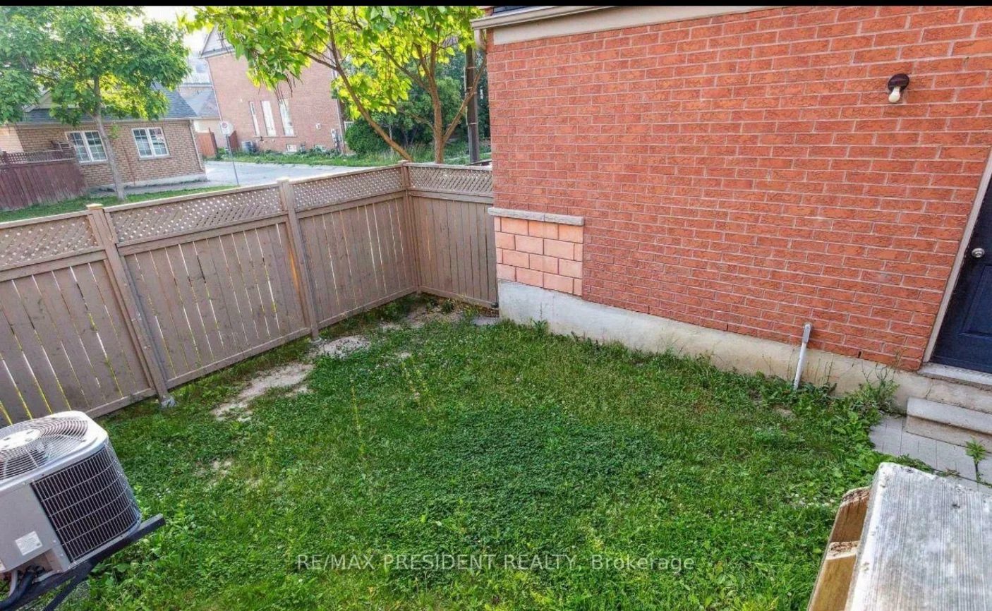 3, Herzberg, York University Heights, Toronto