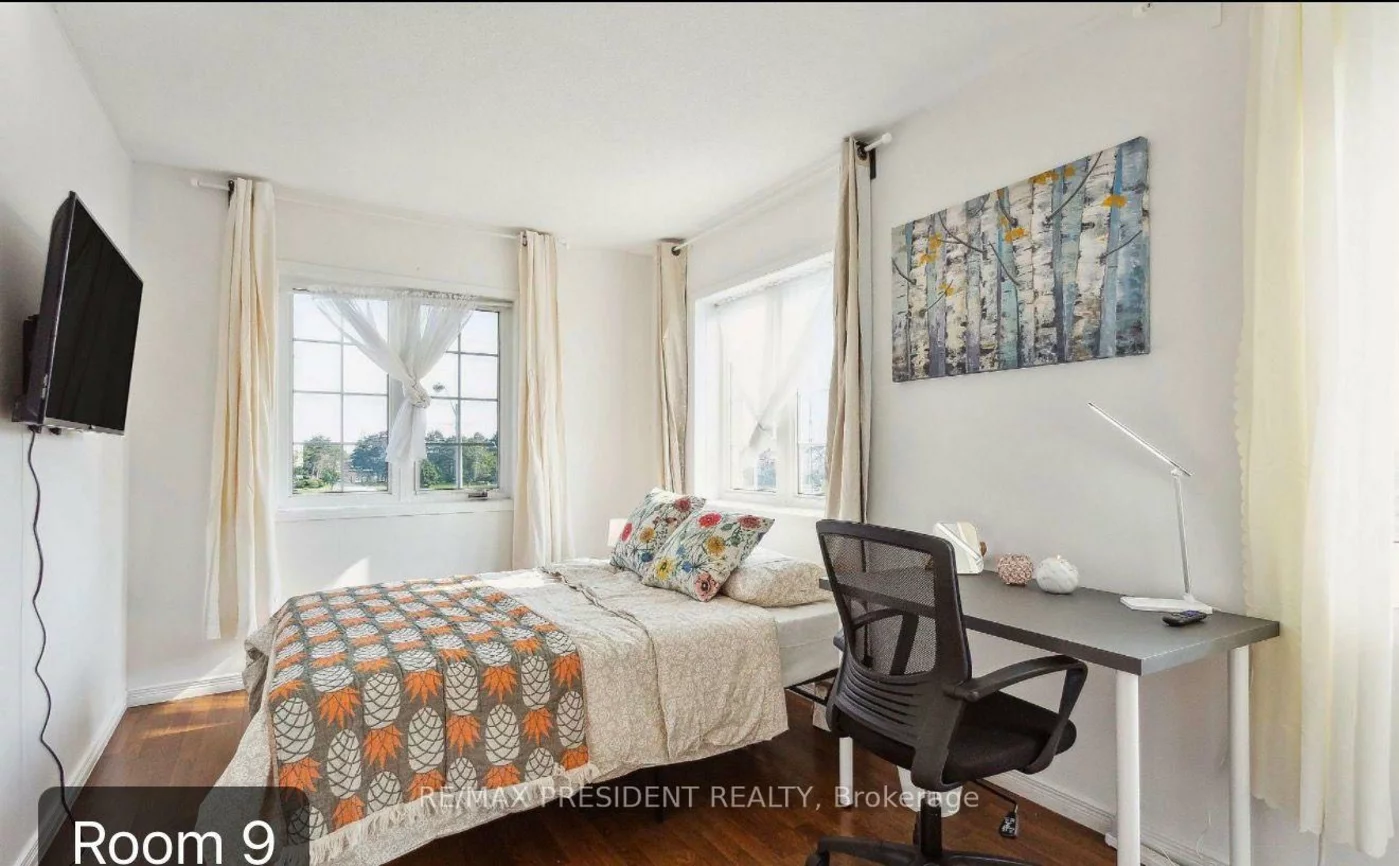3, Herzberg, York University Heights, Toronto