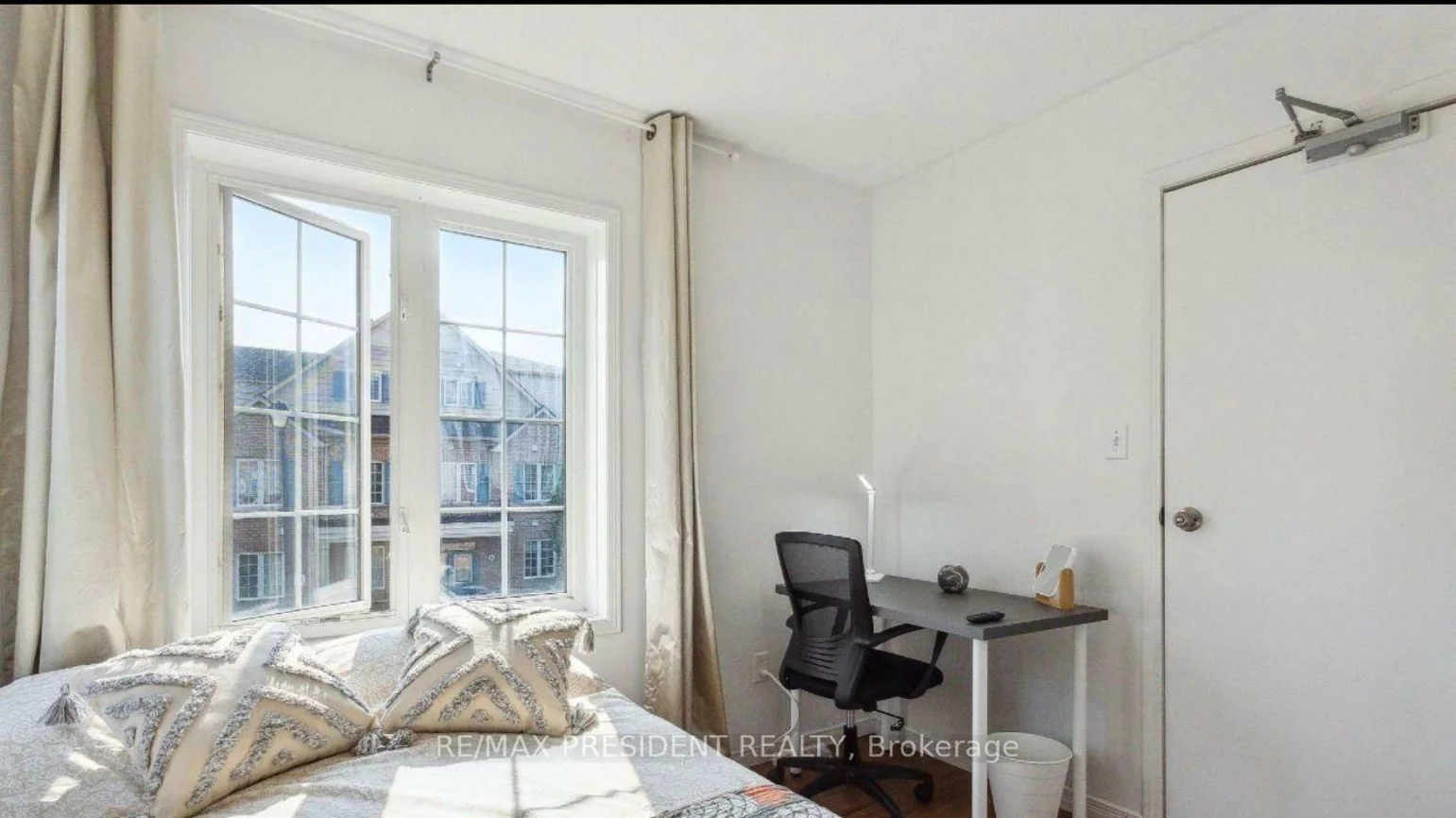 3, Herzberg, York University Heights, Toronto