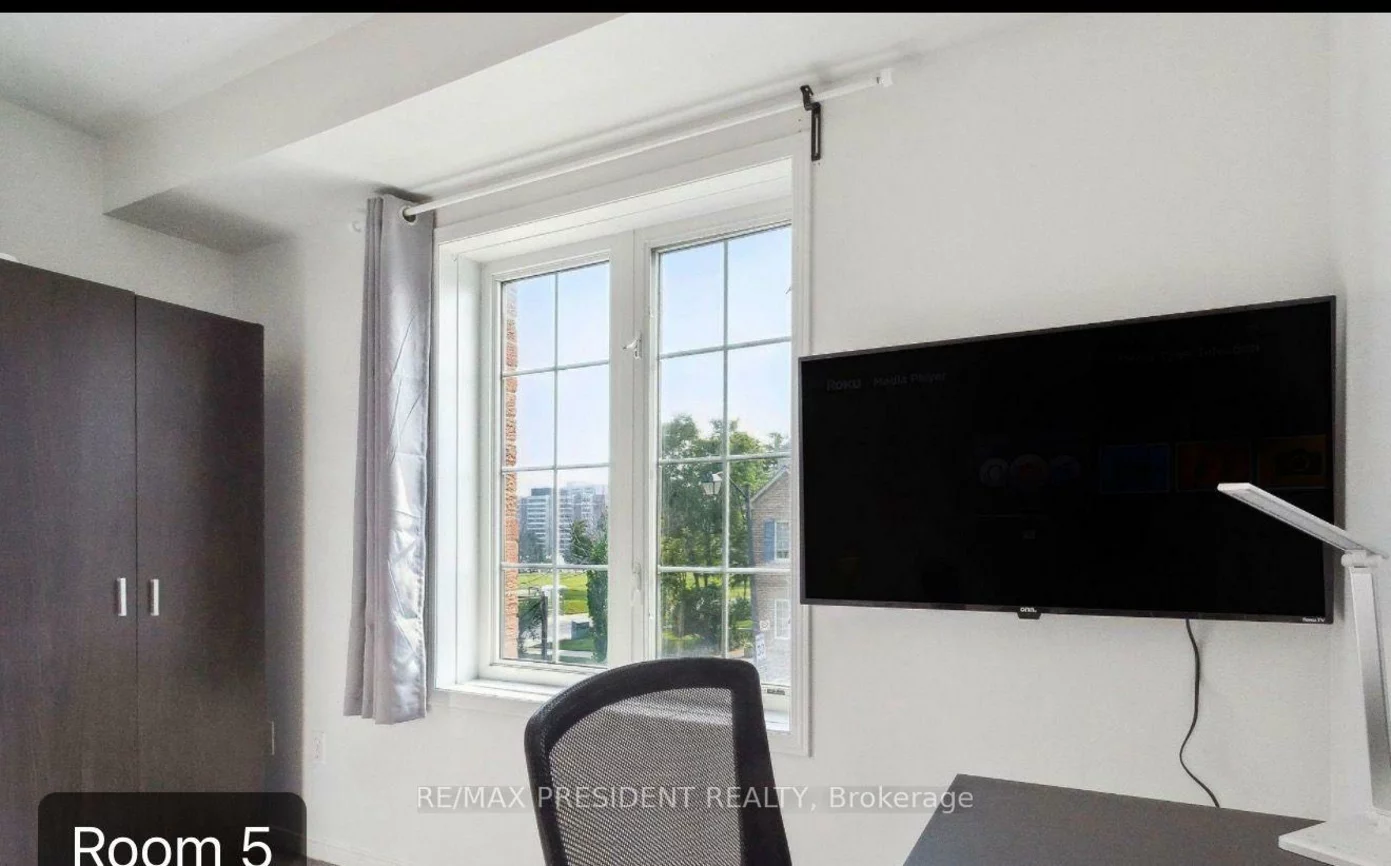3, Herzberg, York University Heights, Toronto