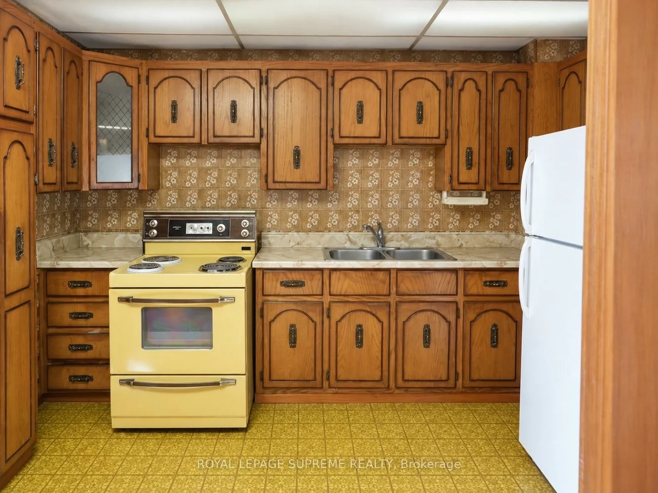 48, Mould, Rockcliffe-Smythe, Toronto