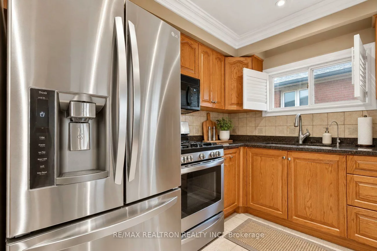 26, Brubeck, Humbermede, Toronto