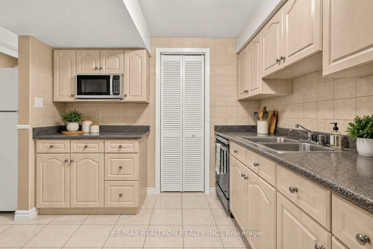 26, Brubeck, Humbermede, Toronto