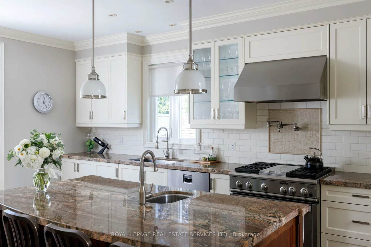 4, Springbrook, Stonegate-Queensway, Toronto