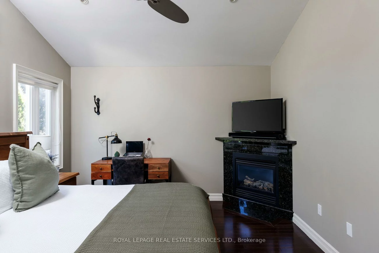 4, Springbrook, Stonegate-Queensway, Toronto