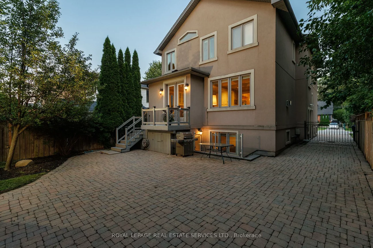 4, Springbrook, Stonegate-Queensway, Toronto