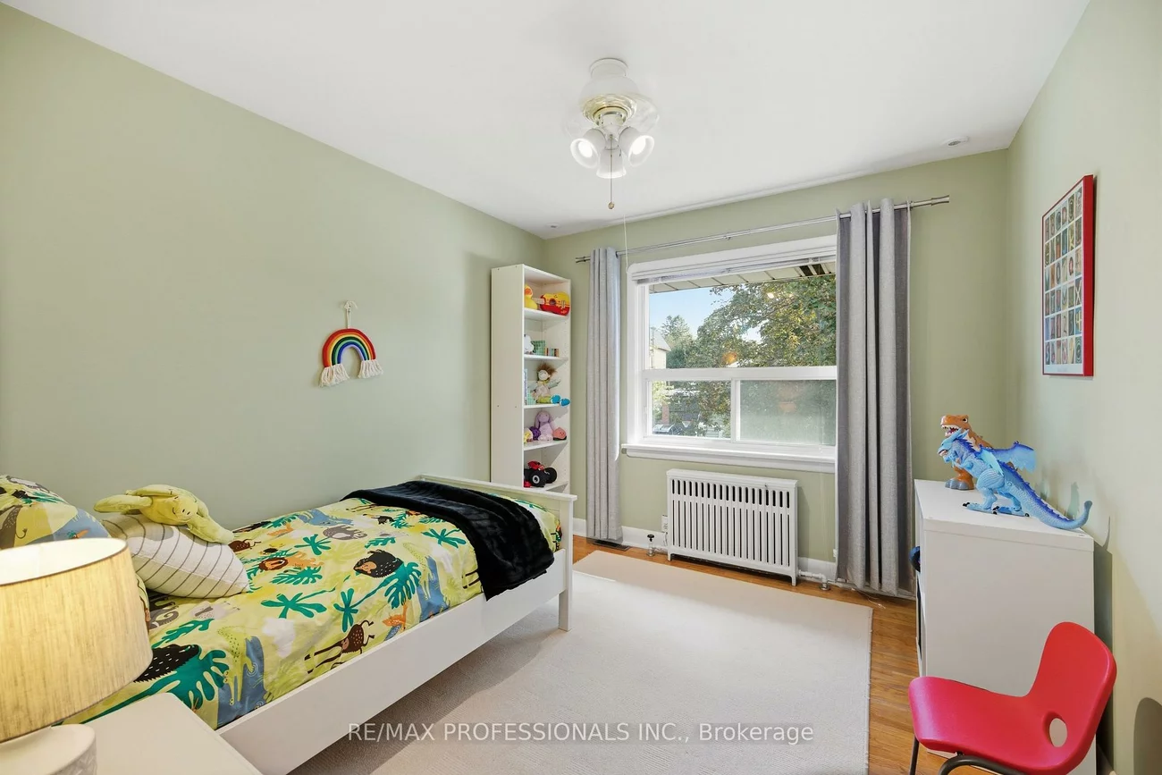 60, Fernalroy, Stonegate-Queensway, Toronto