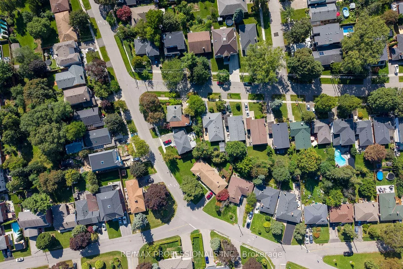 60, Fernalroy, Stonegate-Queensway, Toronto