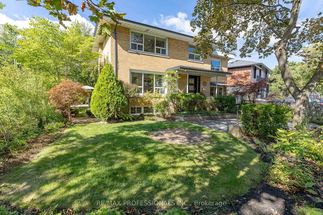 60, Fernalroy, Stonegate-Queensway, Toronto