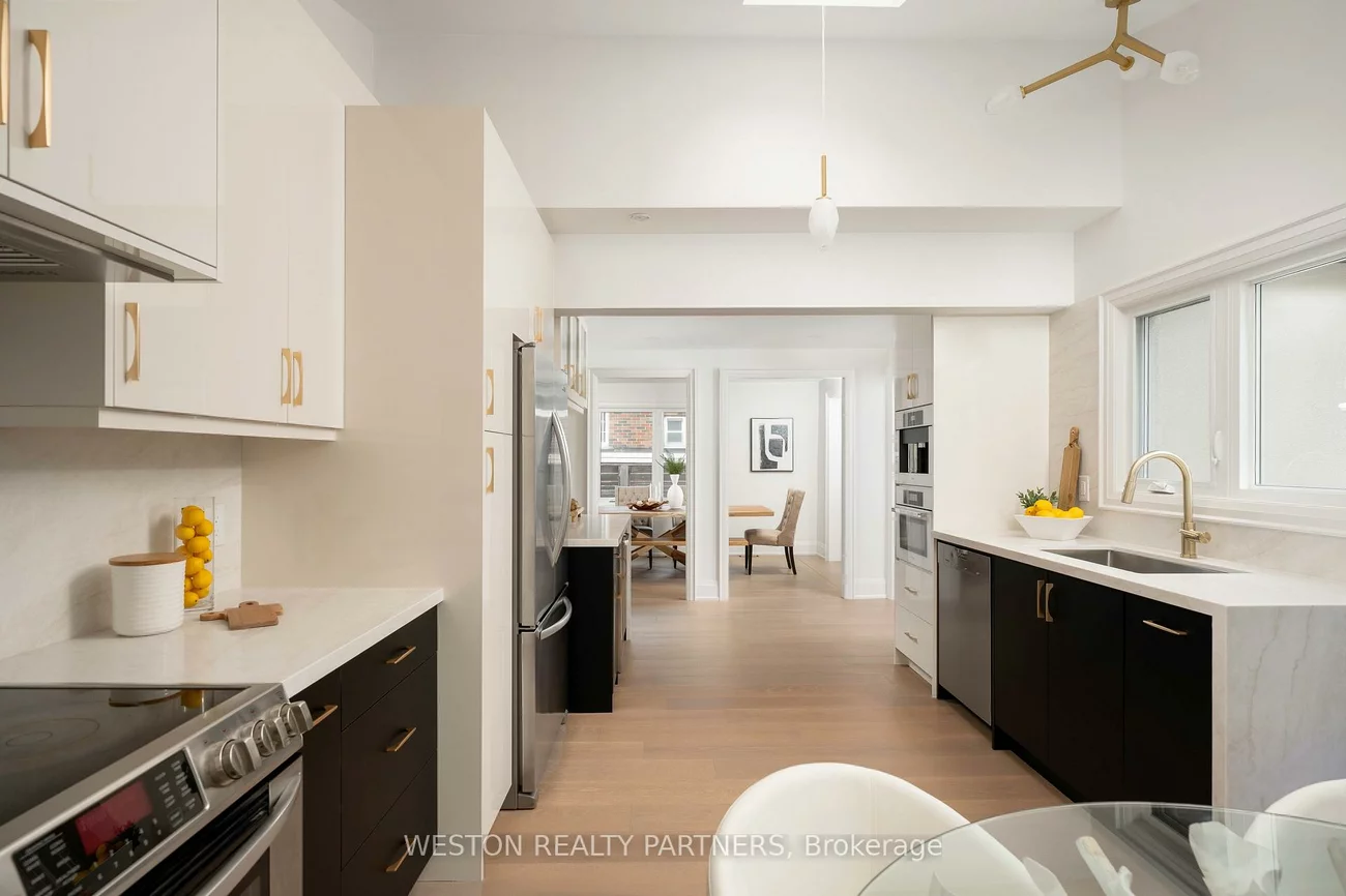 19, Mattice, Islington-City Centre West, Toronto