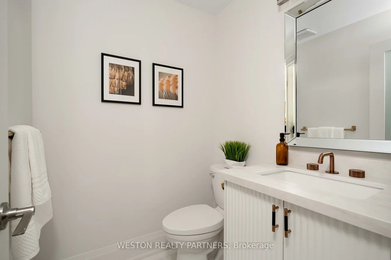 19, Mattice, Islington-City Centre West, Toronto