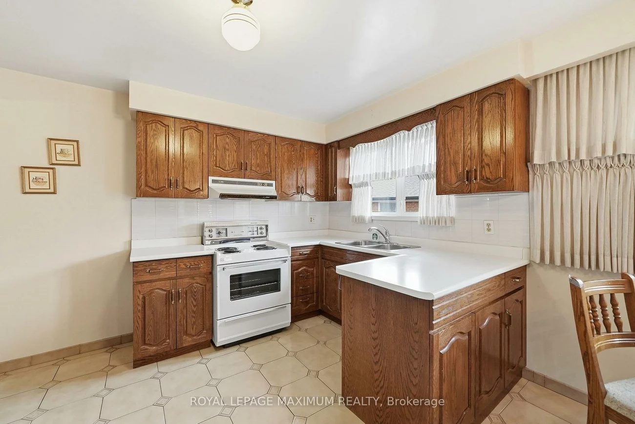 35, Norfield, Elms-Old Rexdale, Toronto