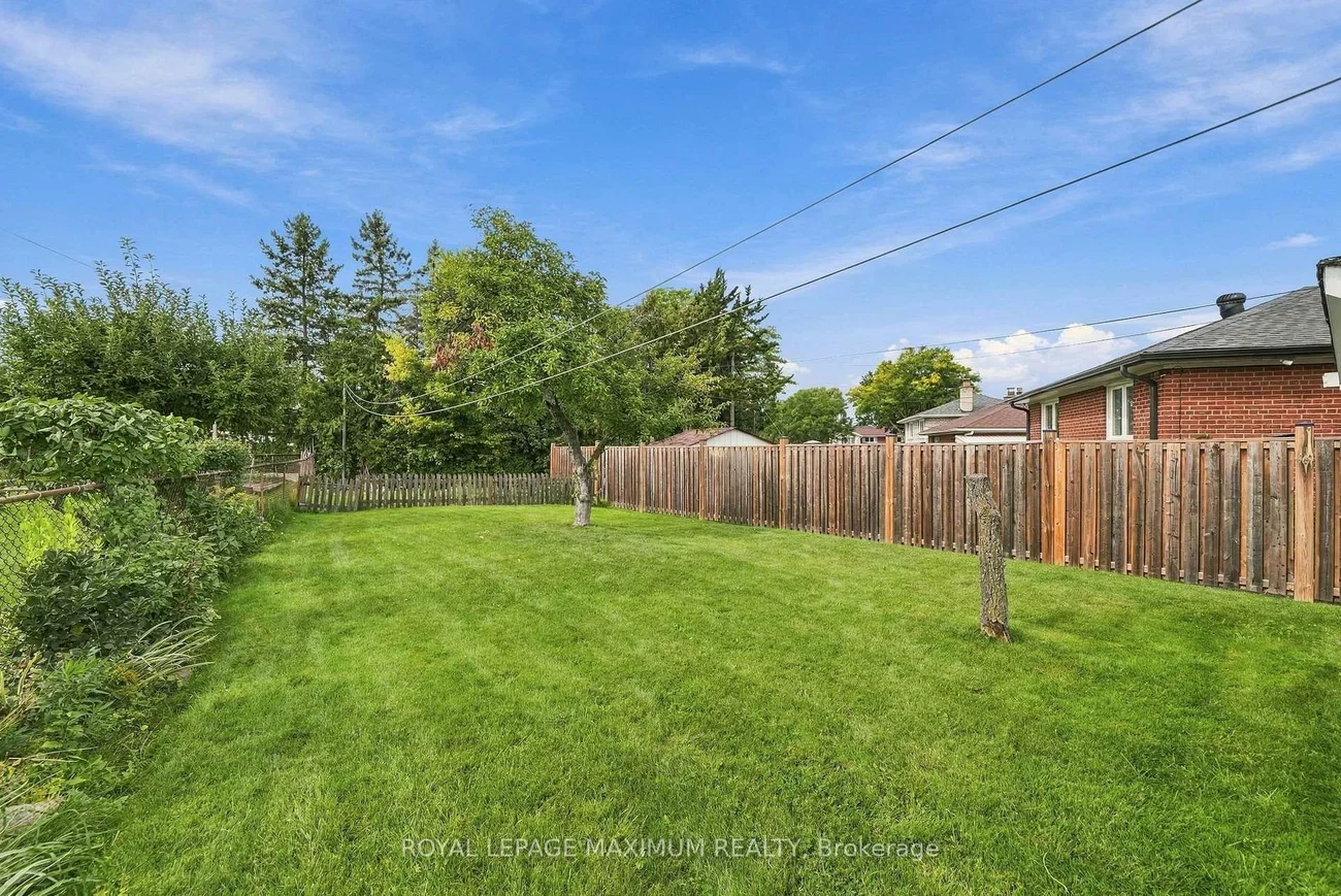 35, Norfield, Elms-Old Rexdale, Toronto