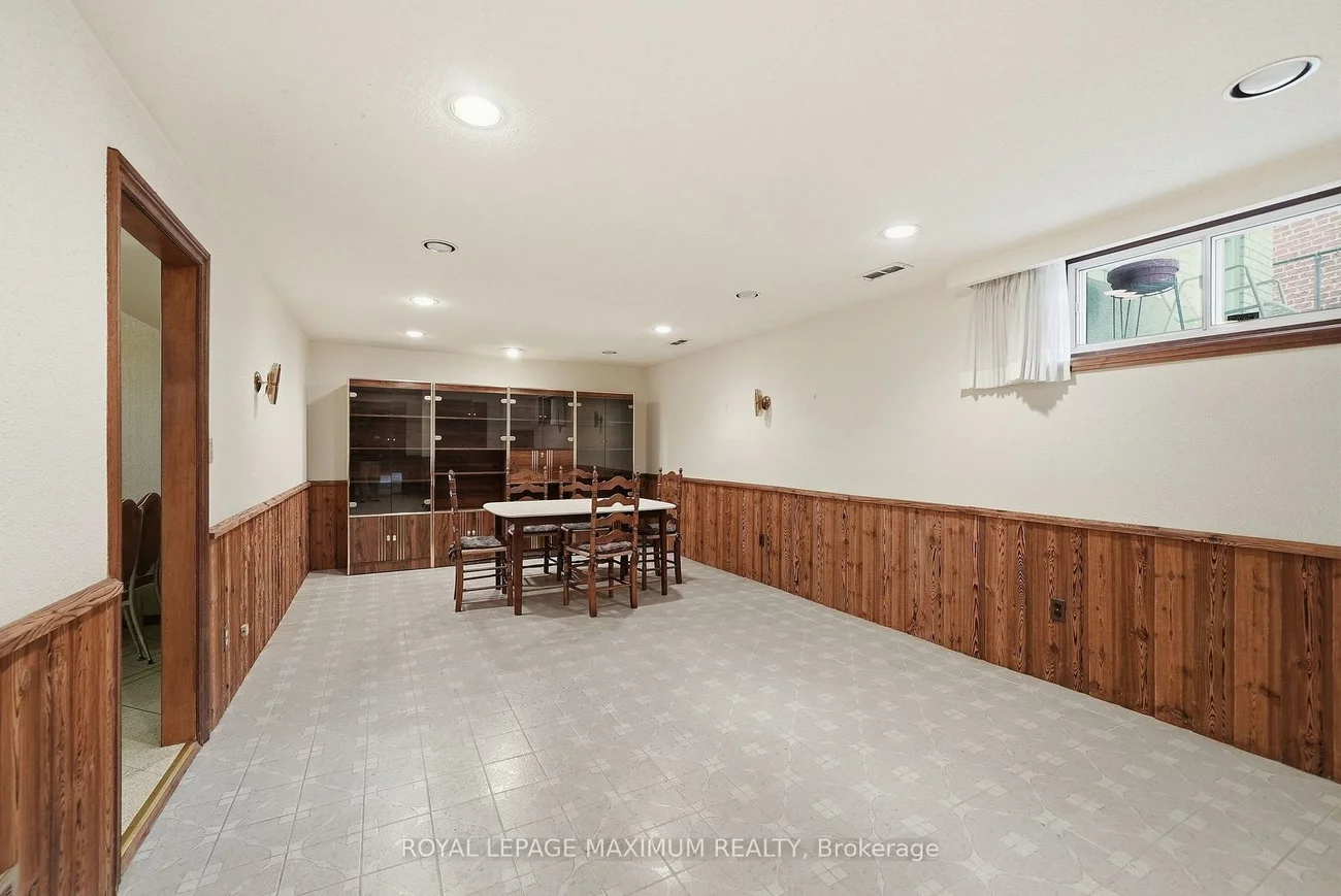 35, Norfield, Elms-Old Rexdale, Toronto