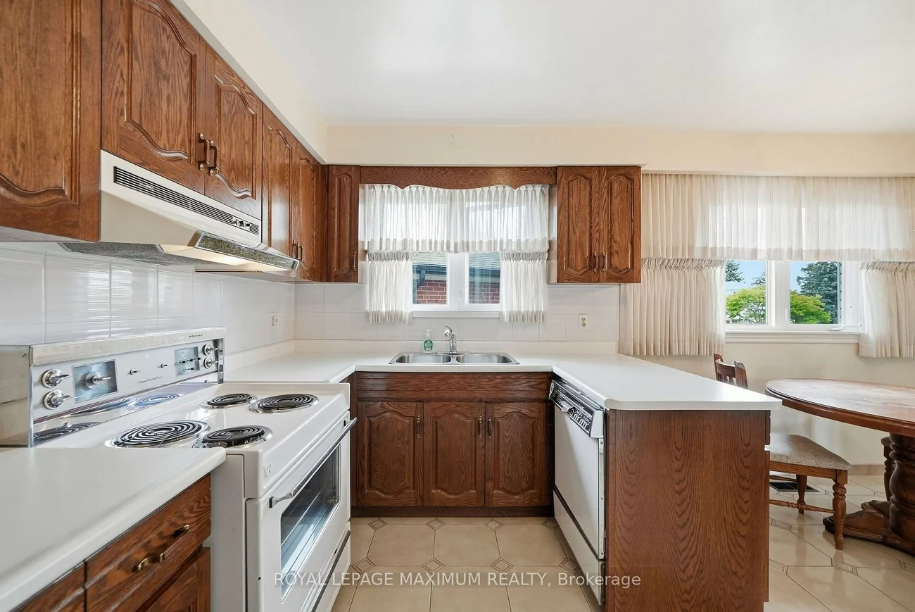 35, Norfield, Elms-Old Rexdale, Toronto