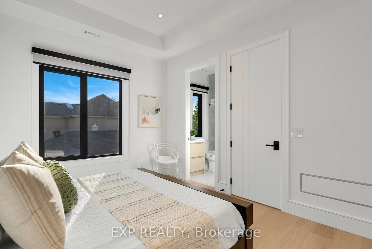 65, Edgecroft, Stonegate-Queensway, Toronto