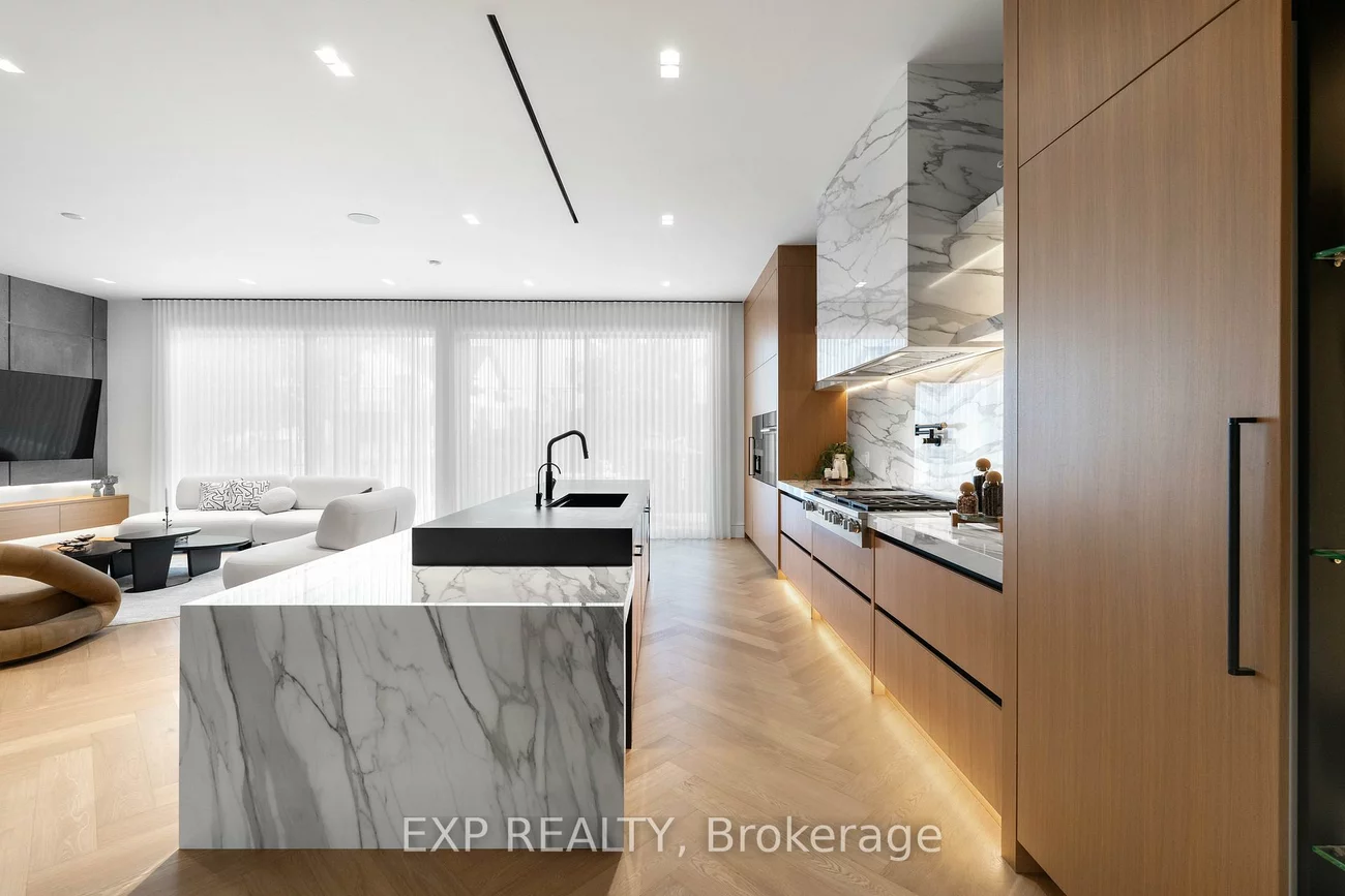 65, Edgecroft, Stonegate-Queensway, Toronto
