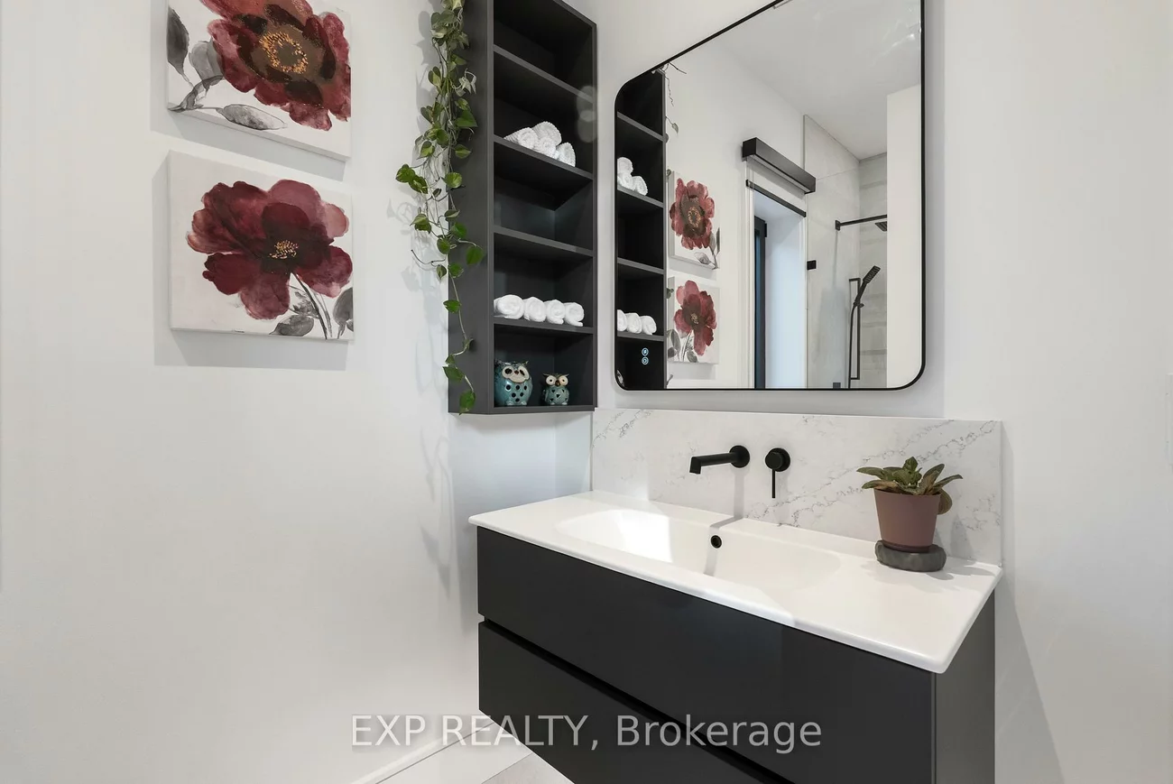 65, Edgecroft, Stonegate-Queensway, Toronto