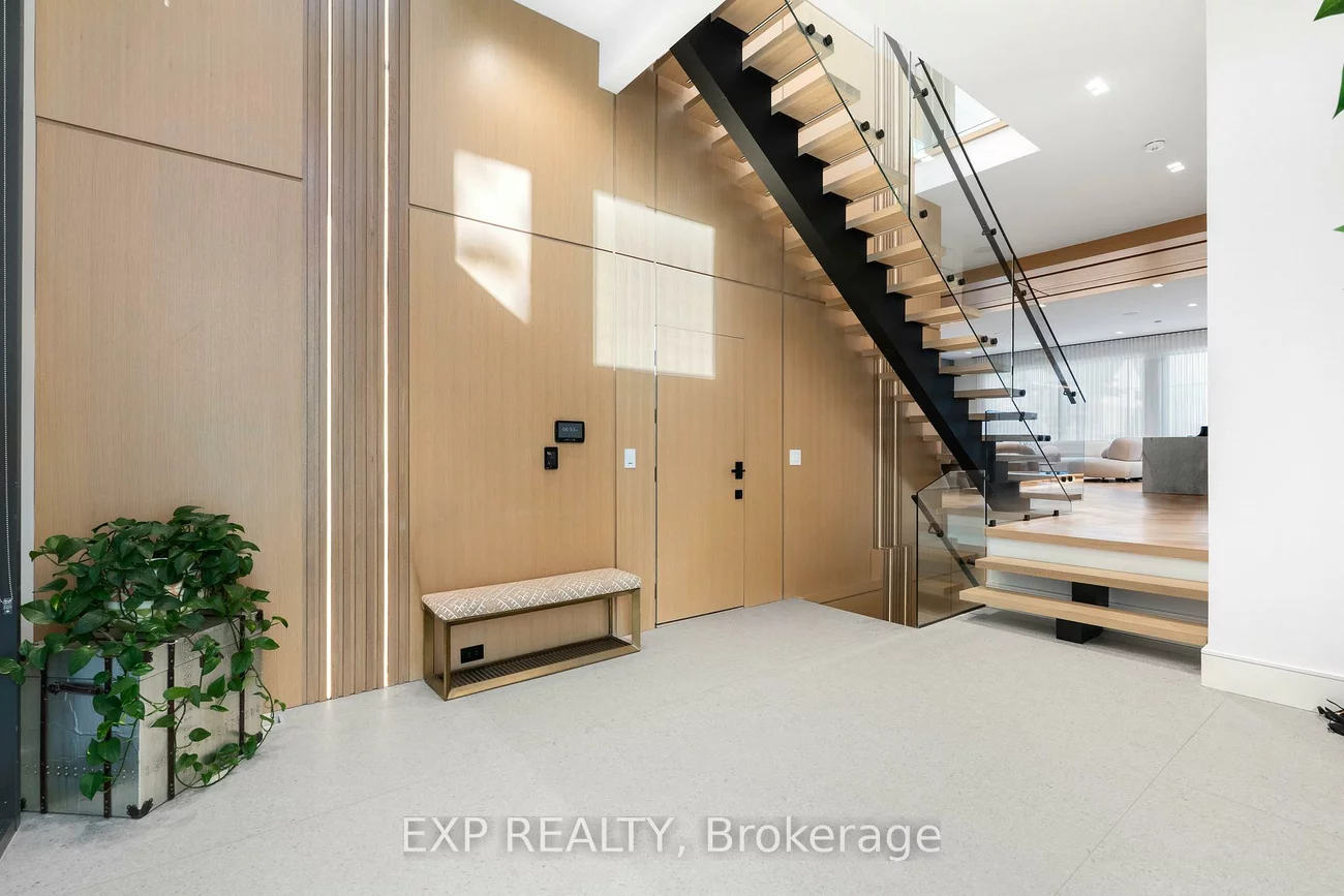 65, Edgecroft, Stonegate-Queensway, Toronto