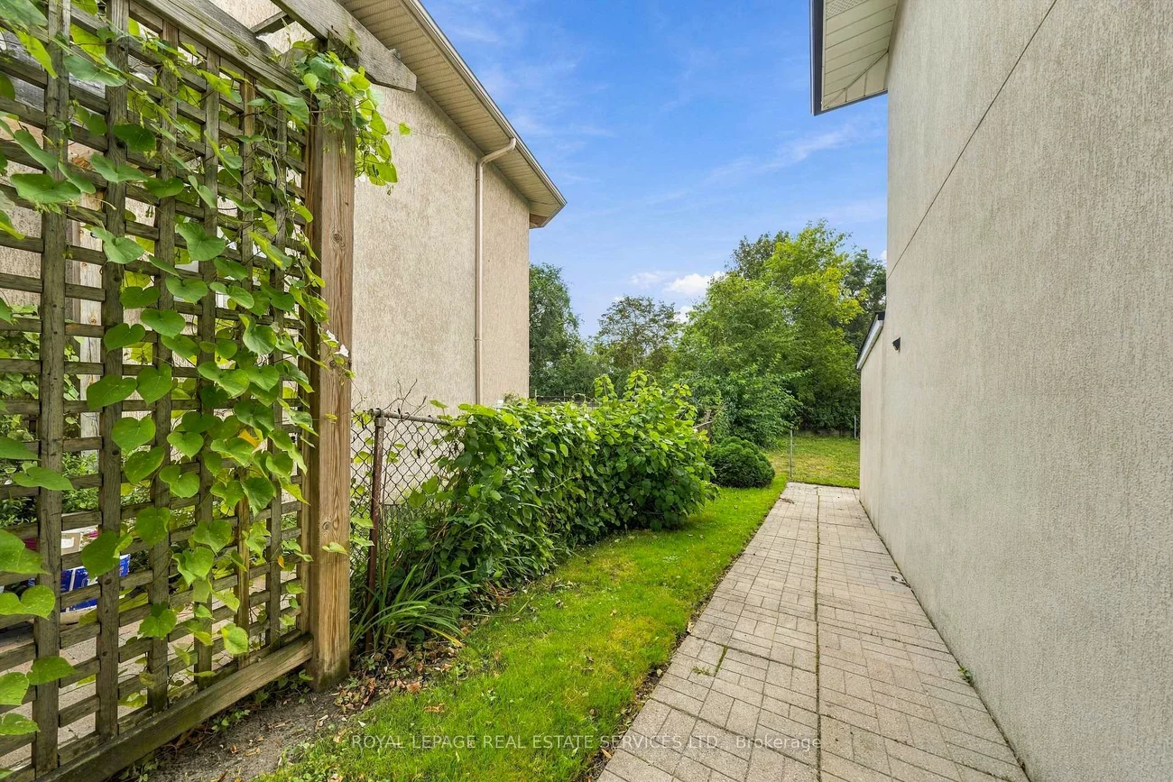 81, Letchworth, Downsview-Roding-CFB, Toronto