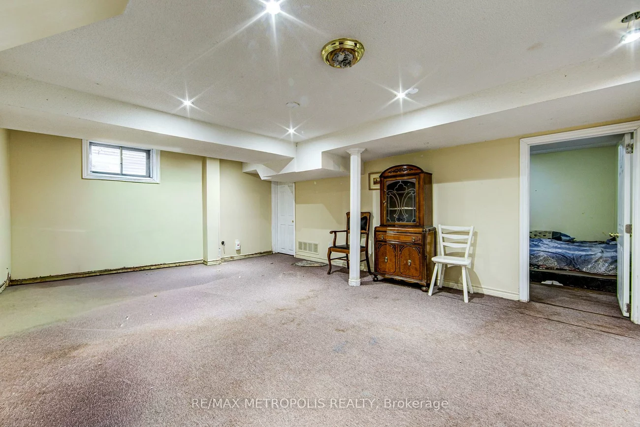 110, Stevenson, Mount Olive-Silverstone-Jamestown, Toronto