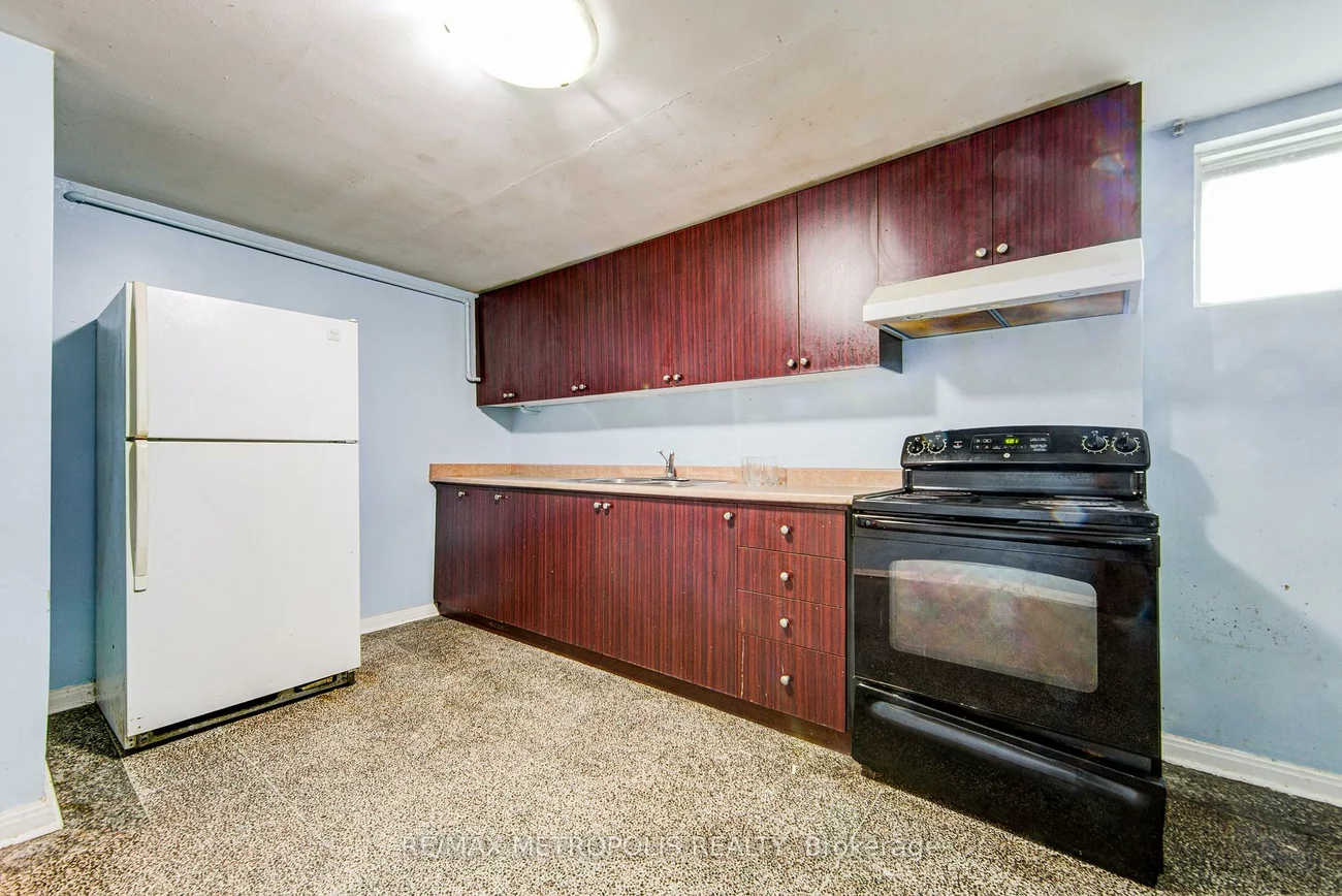 110, Stevenson, Mount Olive-Silverstone-Jamestown, Toronto
