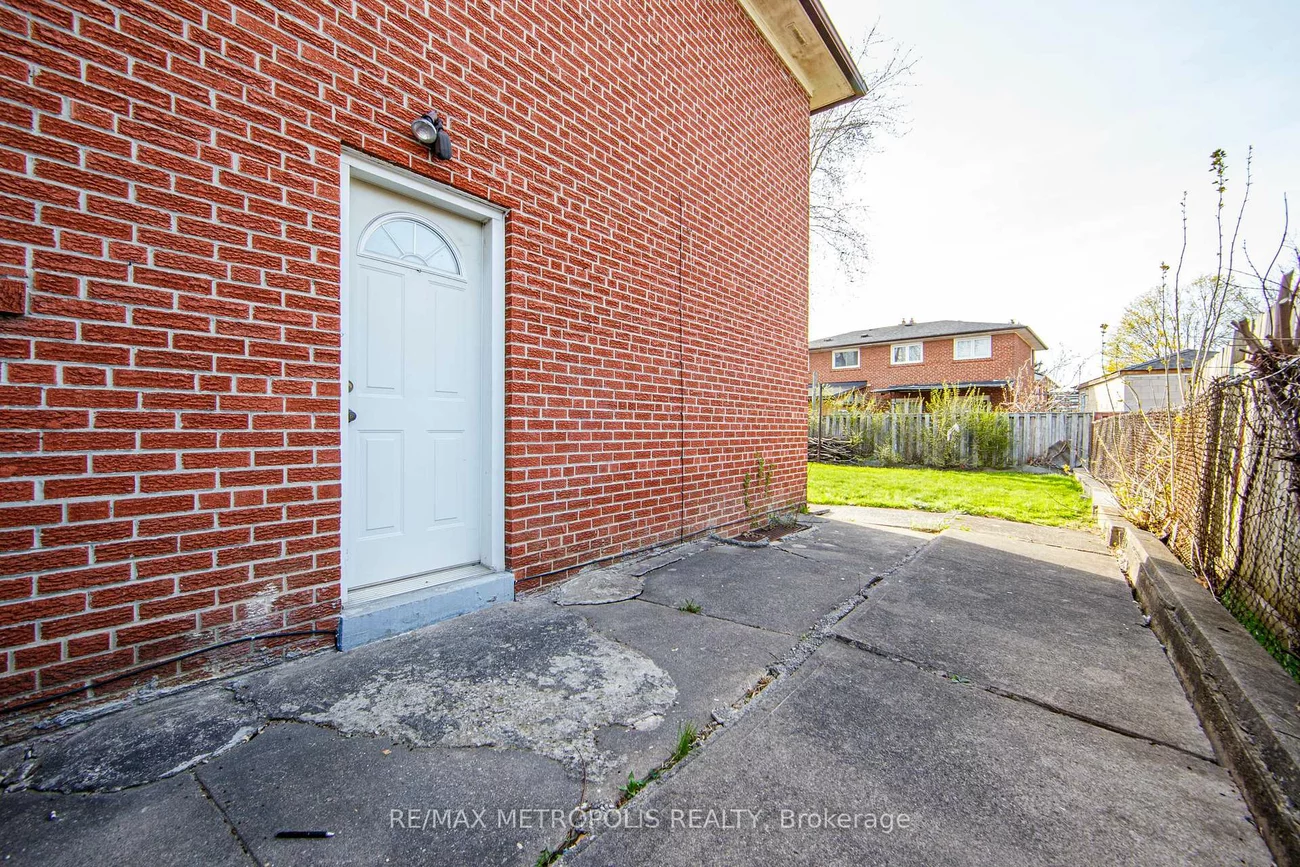 110, Stevenson, Mount Olive-Silverstone-Jamestown, Toronto