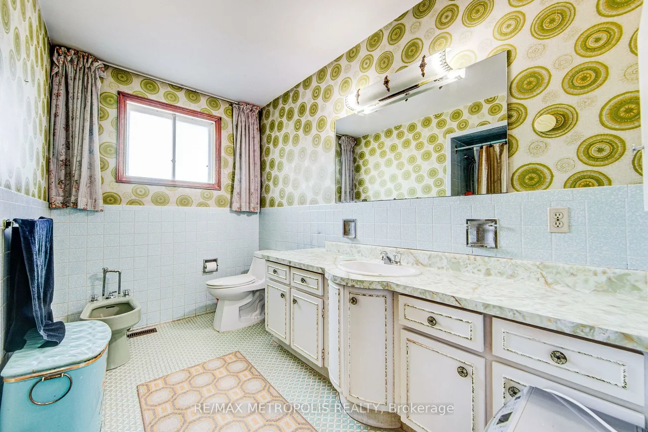 110, Stevenson, Mount Olive-Silverstone-Jamestown, Toronto