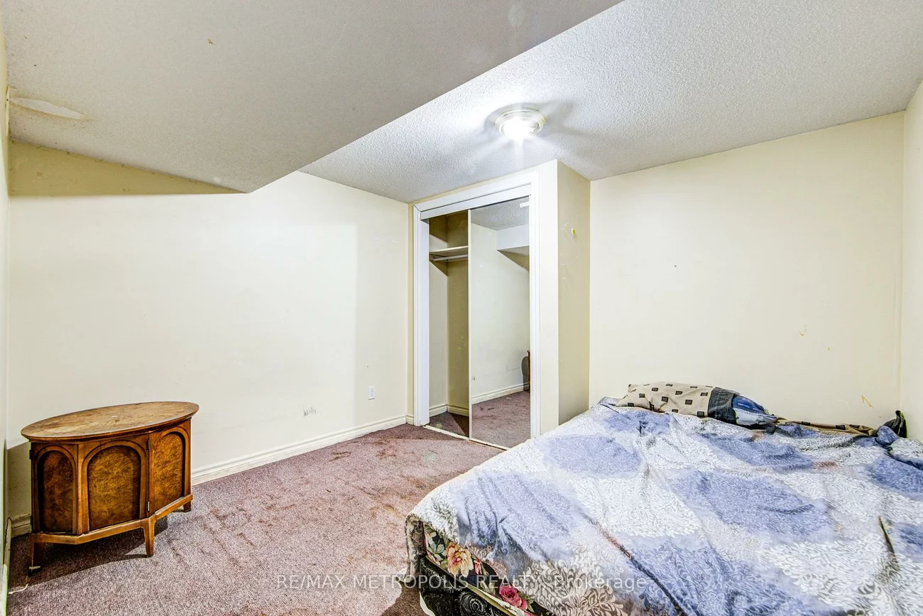 110, Stevenson, Mount Olive-Silverstone-Jamestown, Toronto