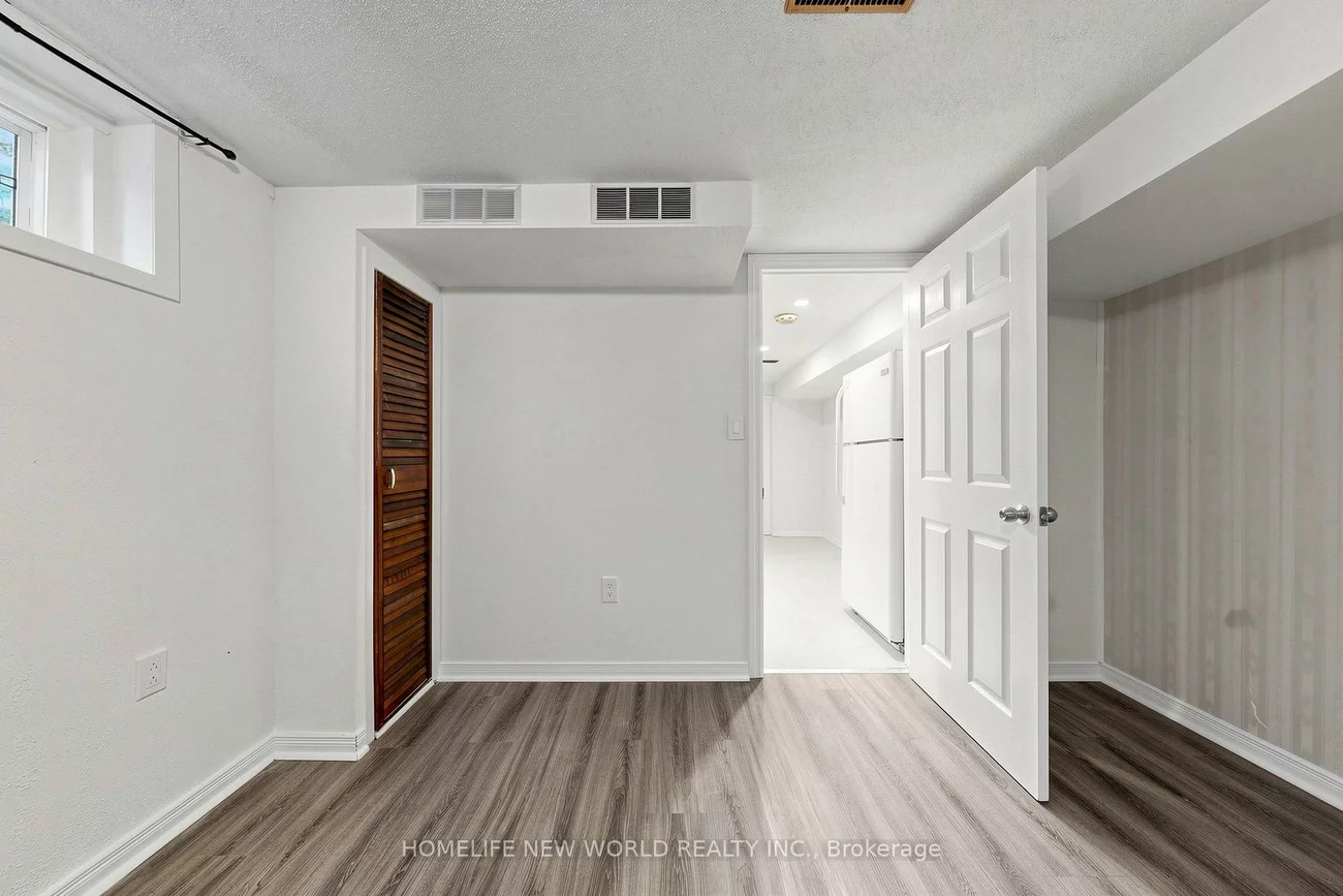 12, Greyfriar, Glenfield-Jane Heights, Toronto