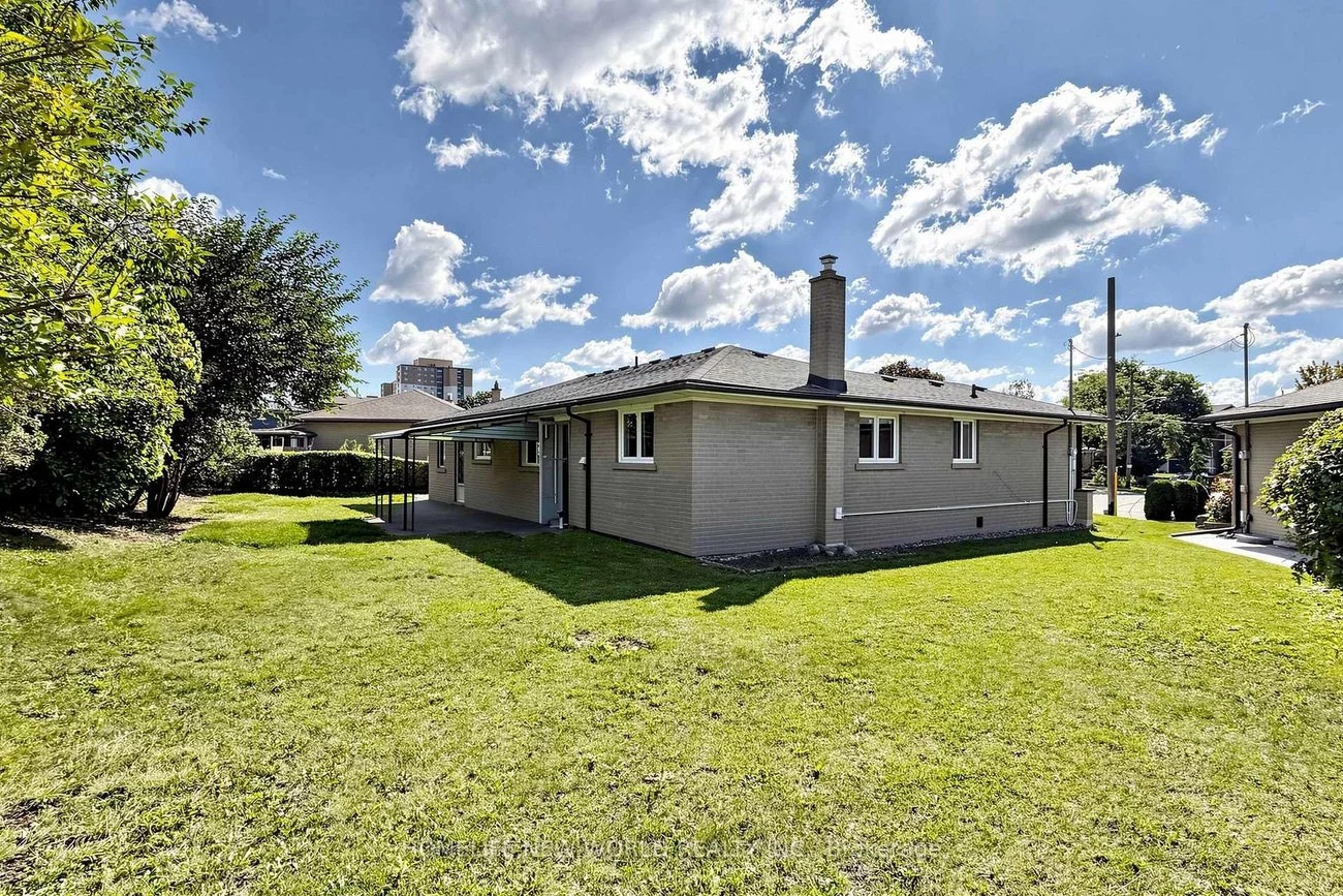 12, Greyfriar, Glenfield-Jane Heights, Toronto