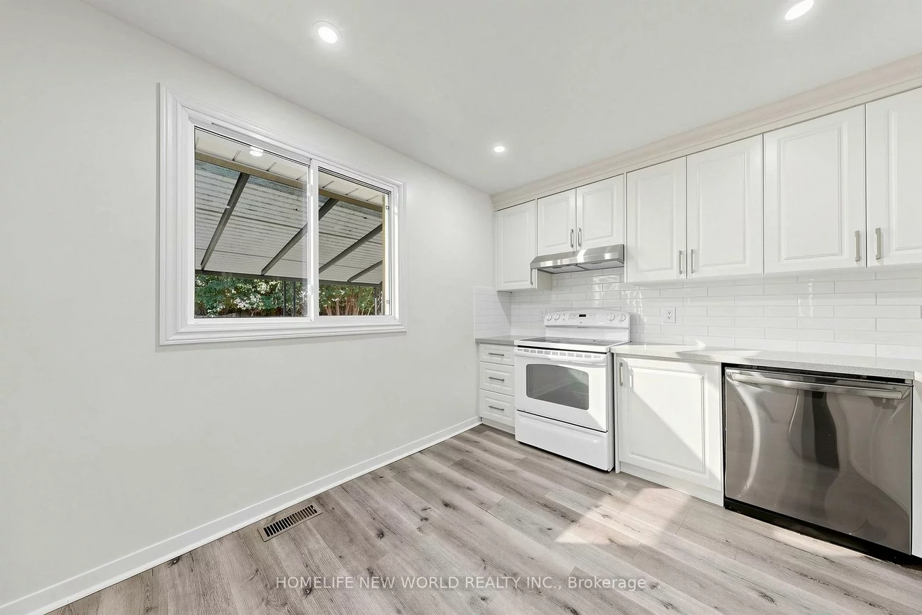 12, Greyfriar, Glenfield-Jane Heights, Toronto